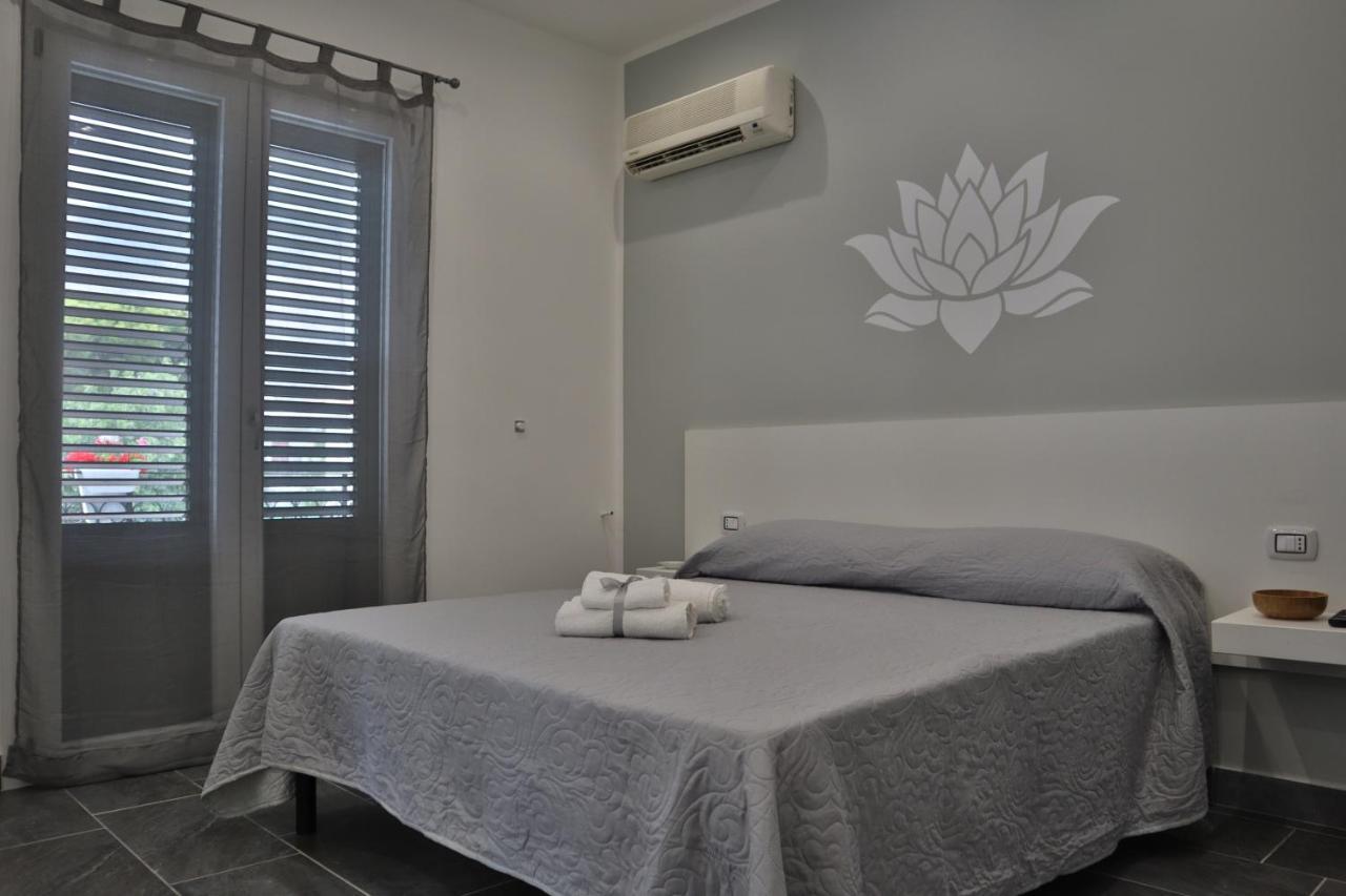 Fiore Di Loto Rooms Carini Exterior foto