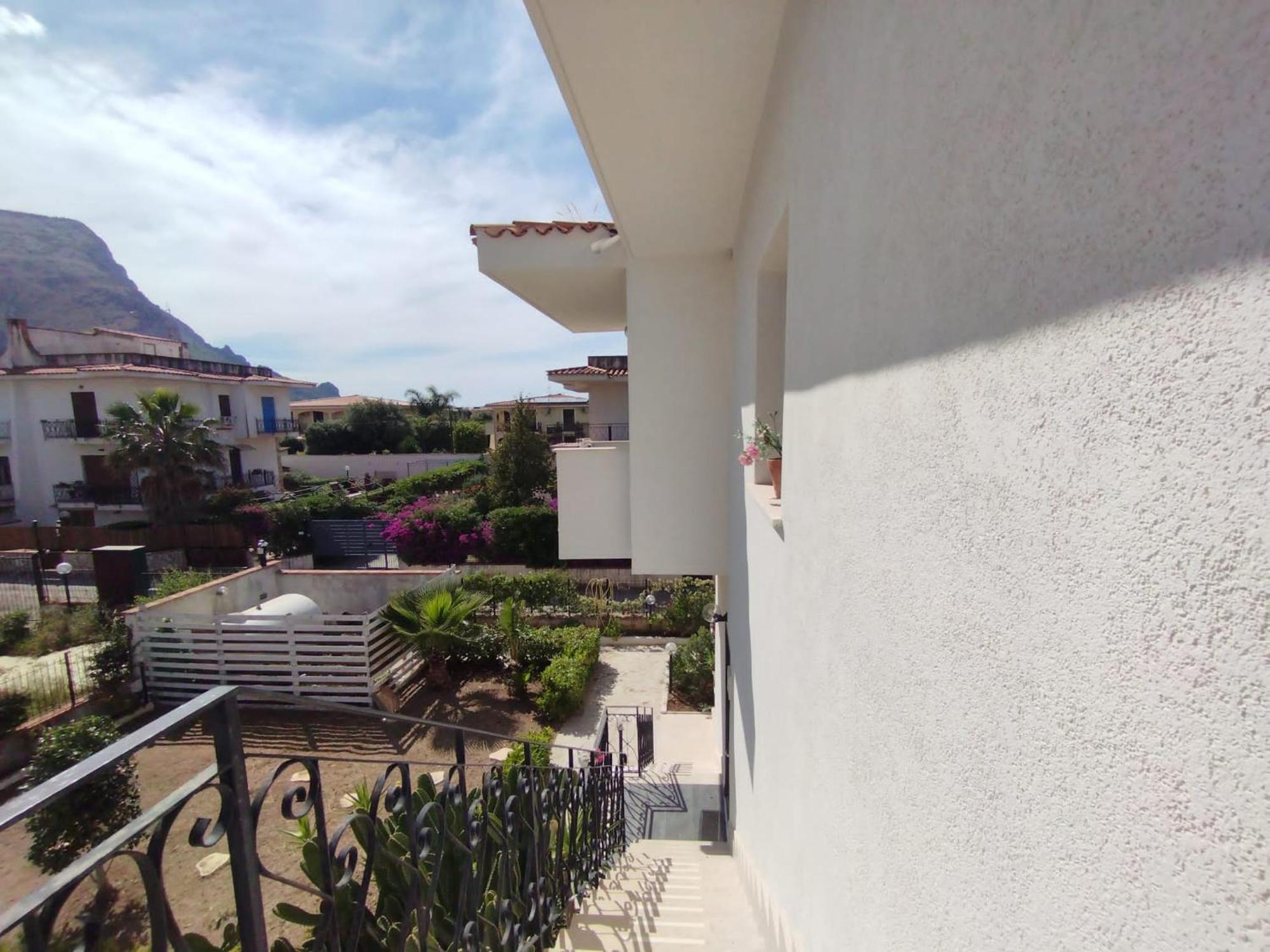Fiore Di Loto Rooms Carini Exterior foto