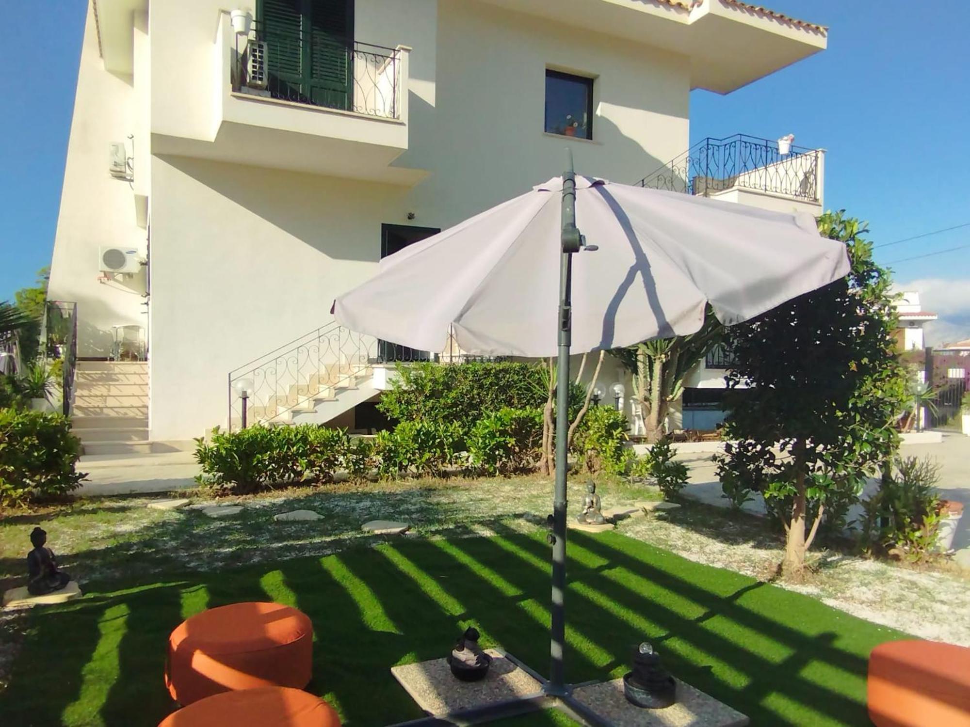 Fiore Di Loto Rooms Carini Exterior foto